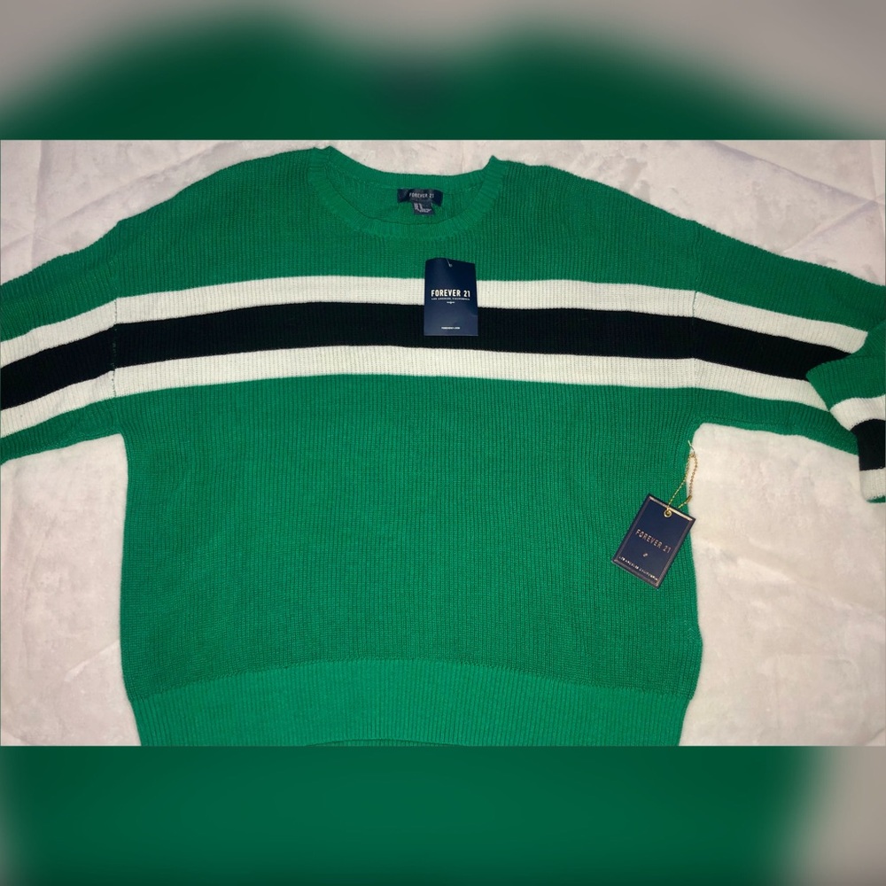 Trendy F21 Sweater🐢